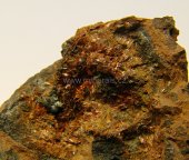 Minerál BERAUNIT
