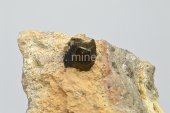 Minerál FLUOR-BUERGERIT