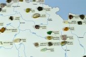 Minerál DRAHÉ A OZDOBNÉ KAMENY ČESKÉ REPUBLIKY