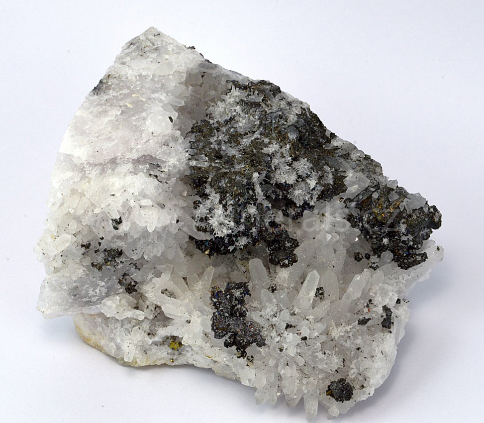 Minerál AKANTIT, POLYBASIT