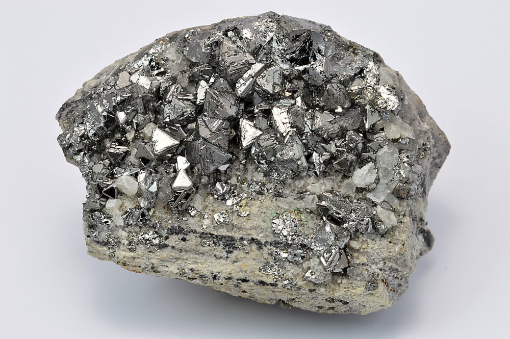 Minerál CARROLLIT