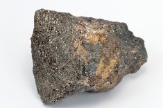 Minerál MAGNETOPLUMBIT
