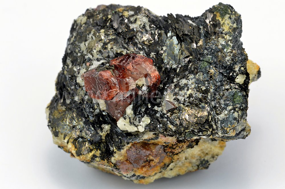 Minerál ZIRKON