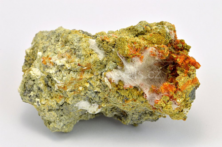PARABUTLERIT, HALOTRICHIT