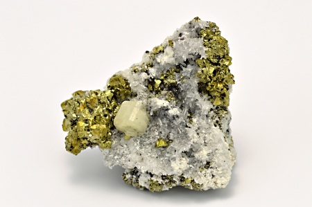 Obrázek FLUORAPATIT, CHALKOPYRIT