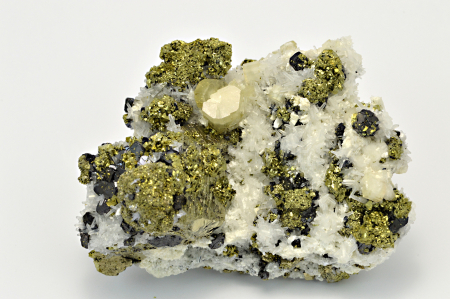 Obrázek FLUORAPATIT, CHALKOPYRIT