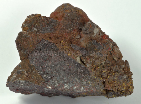 KARMINIT