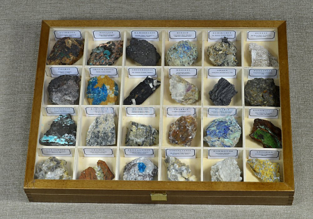 Obrázek SADA SYSTEMATICKÝCH A RARITNÍCH MINERÁLŮ 24 KS