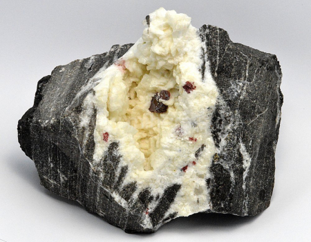 CINABARIT