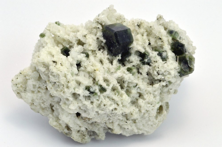 FLUORAPATIT